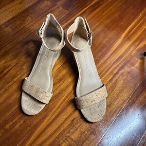 AEROSOLES Women's Cork Tan Sandals